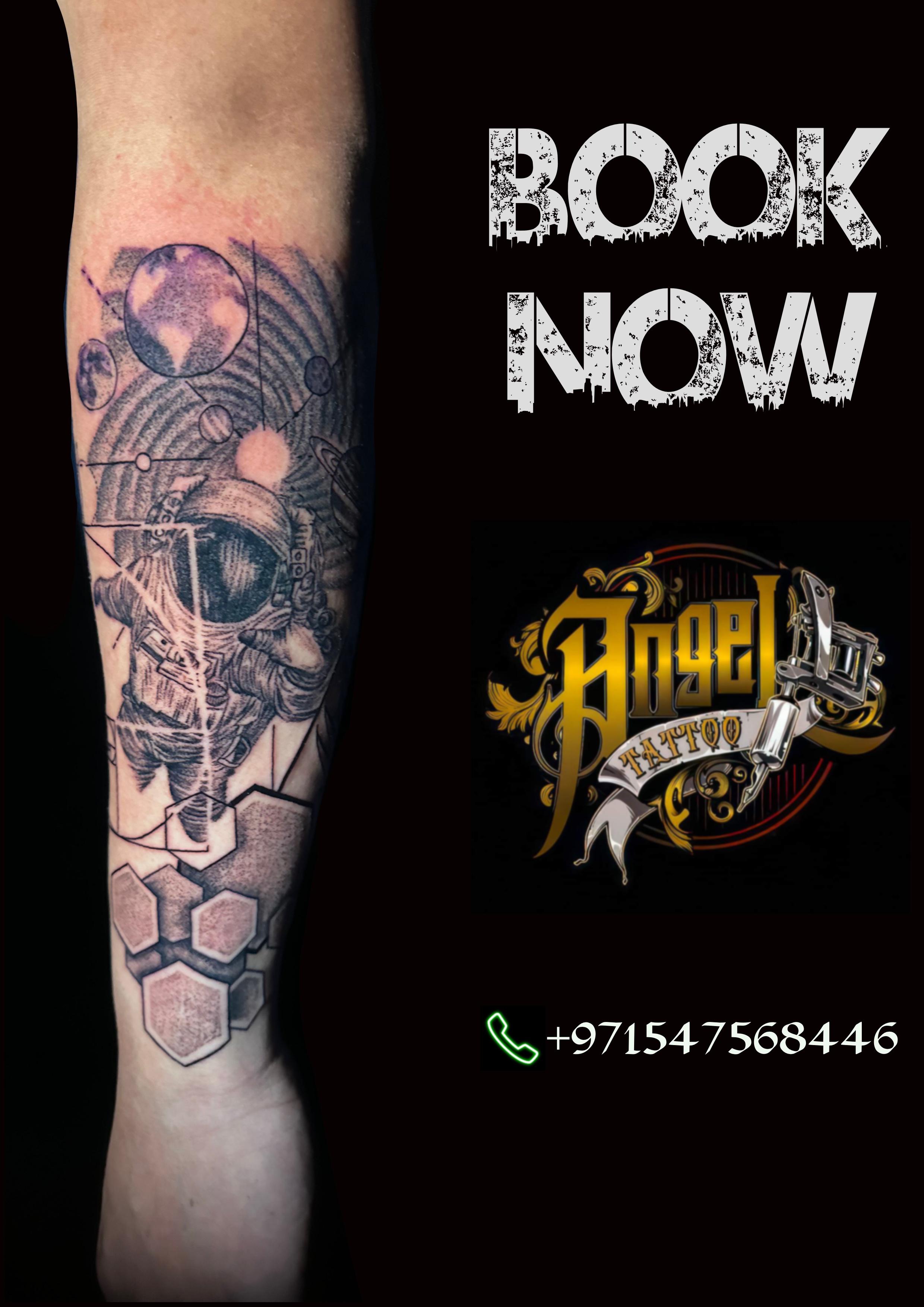 Black and Gray Tatto